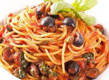spaghetti olive e capperi