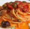 spaghetti olive capperi e acciughe
