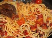 spaghetti con pomodorini e seppie
